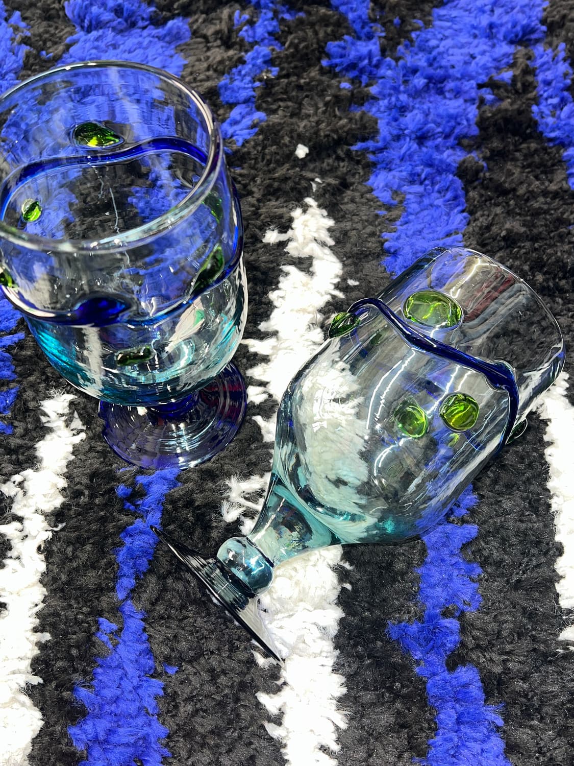 80s Hand-Blown art glass Goblet BL/GR 상품이미지9