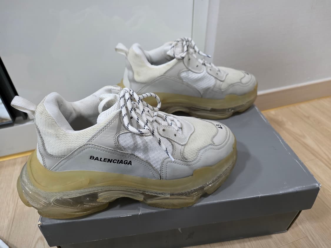 발렌시아가 트리플S 클리어솔 43 풀박스 상품이미지5