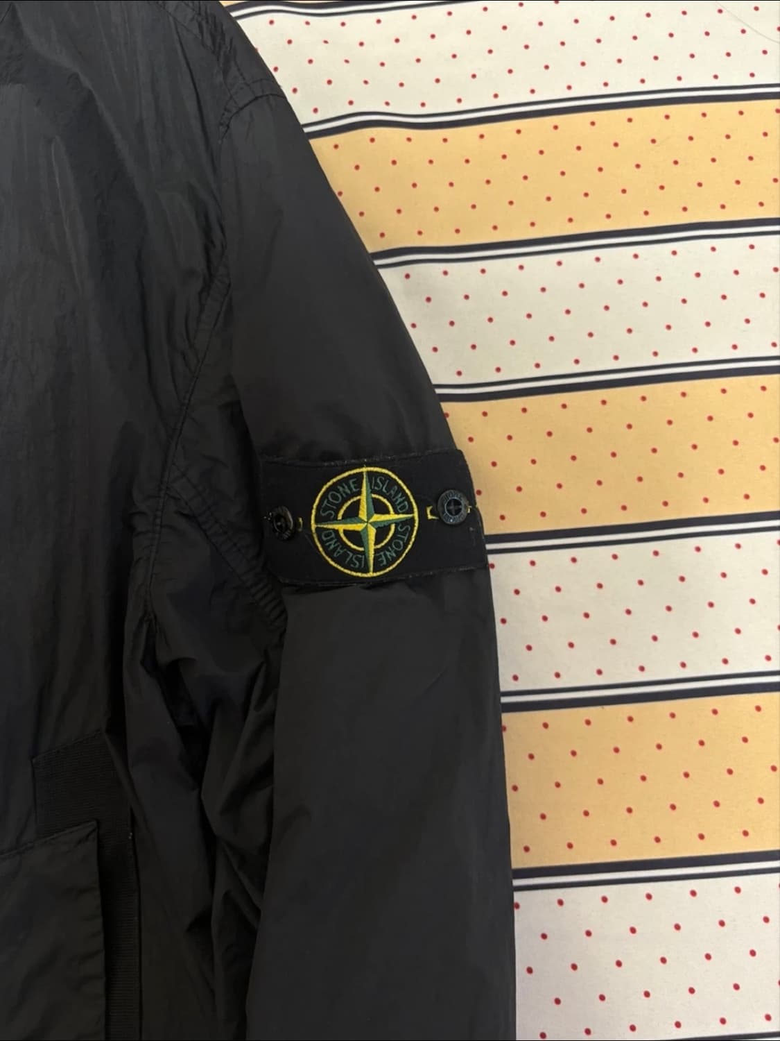 25ss 스톤아일랜드 크링클랩스 바람막이 xl 상품이미지2