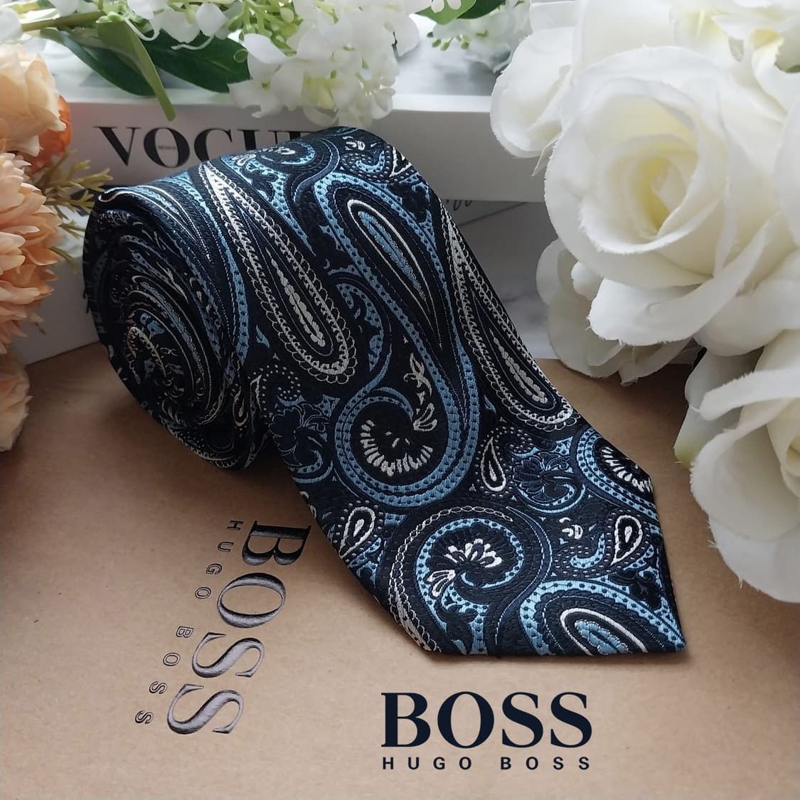 휴고보스 실크 네이비 페이즐리 넥타이 7.9cm A+등급 K1619
 상품이미지2
