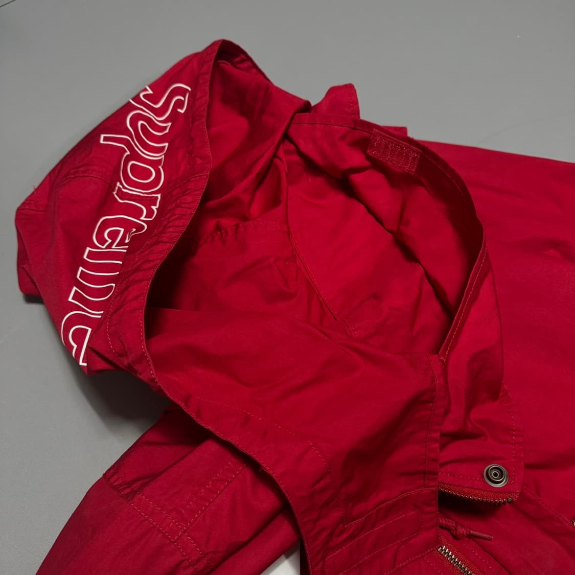 슈프림 19ss week10 레드컬러 코튼 히든 후디 하이랜드 자켓 상품이미지7