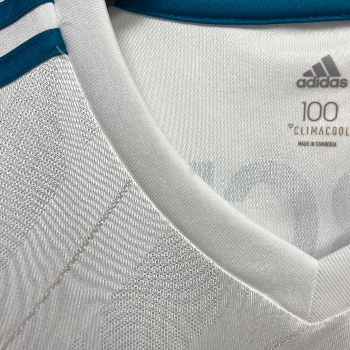 17-18 레알마드리드 마르셀루 마킹 홈 유니폼 상품이미지8