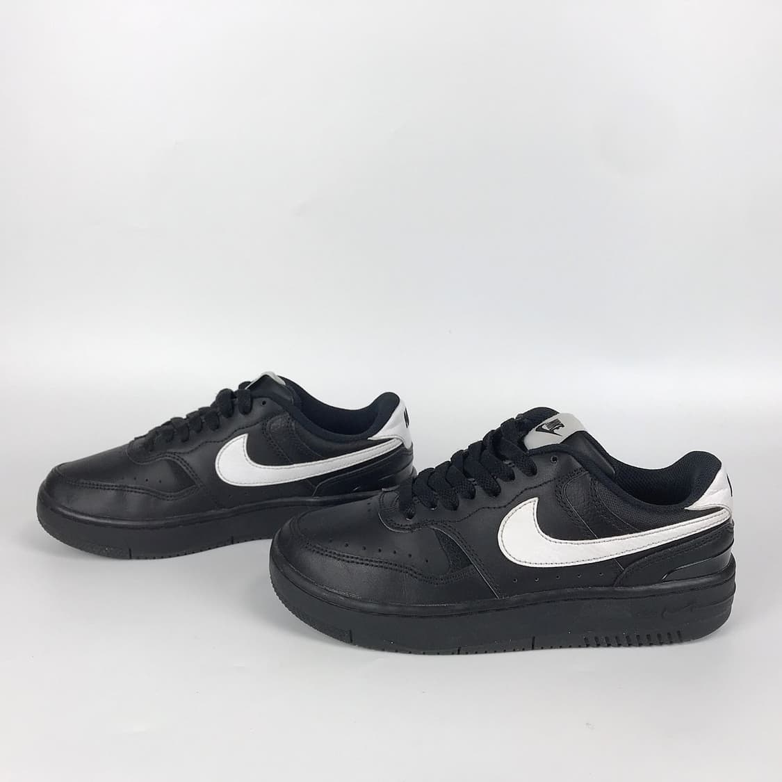 나이키 감마 포스 블랙 스니커즈 운동화 여성235 상품이미지4