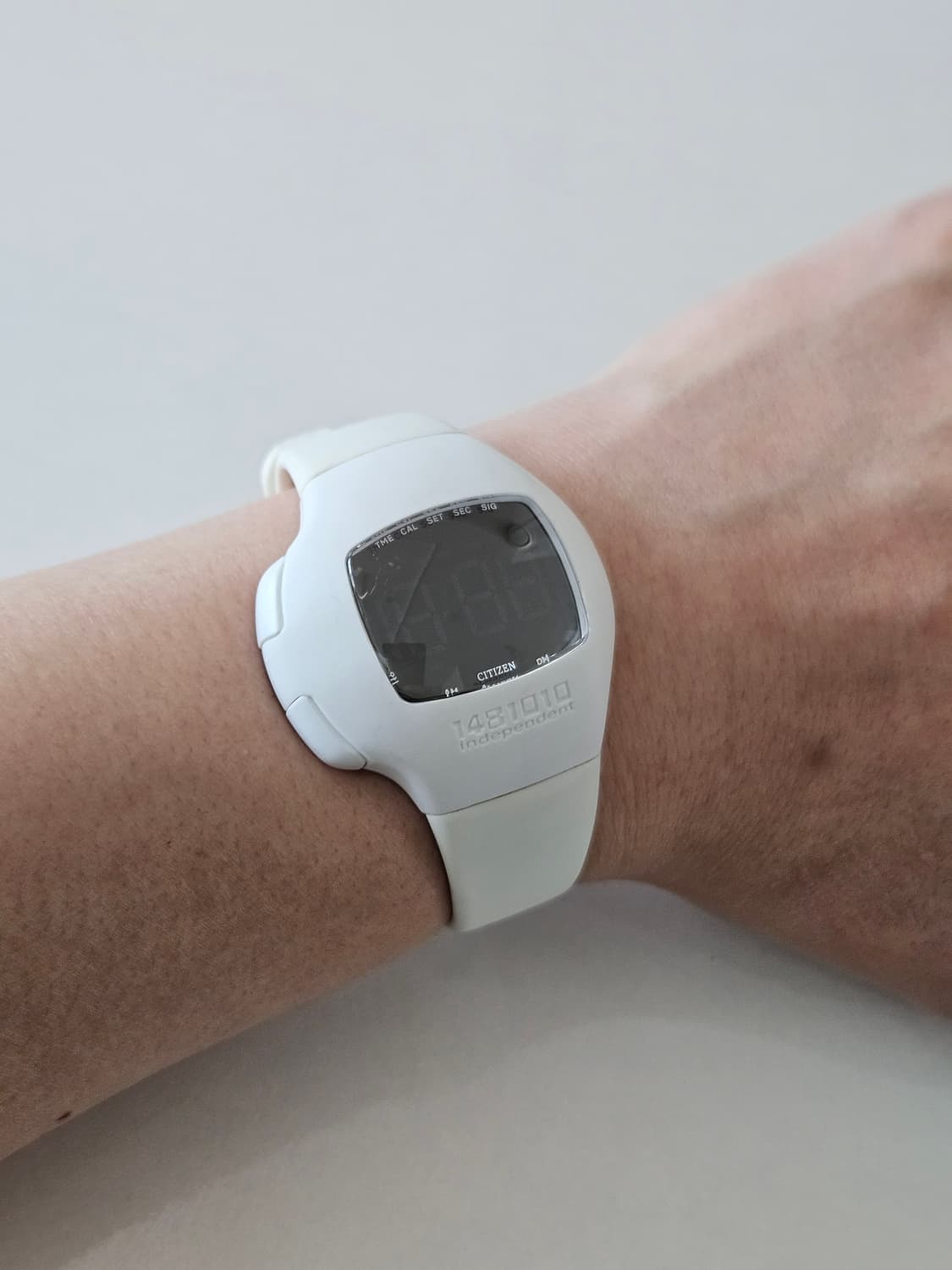 시티즌 인디펜던트 D400 1481010 전자시계 상품이미지2