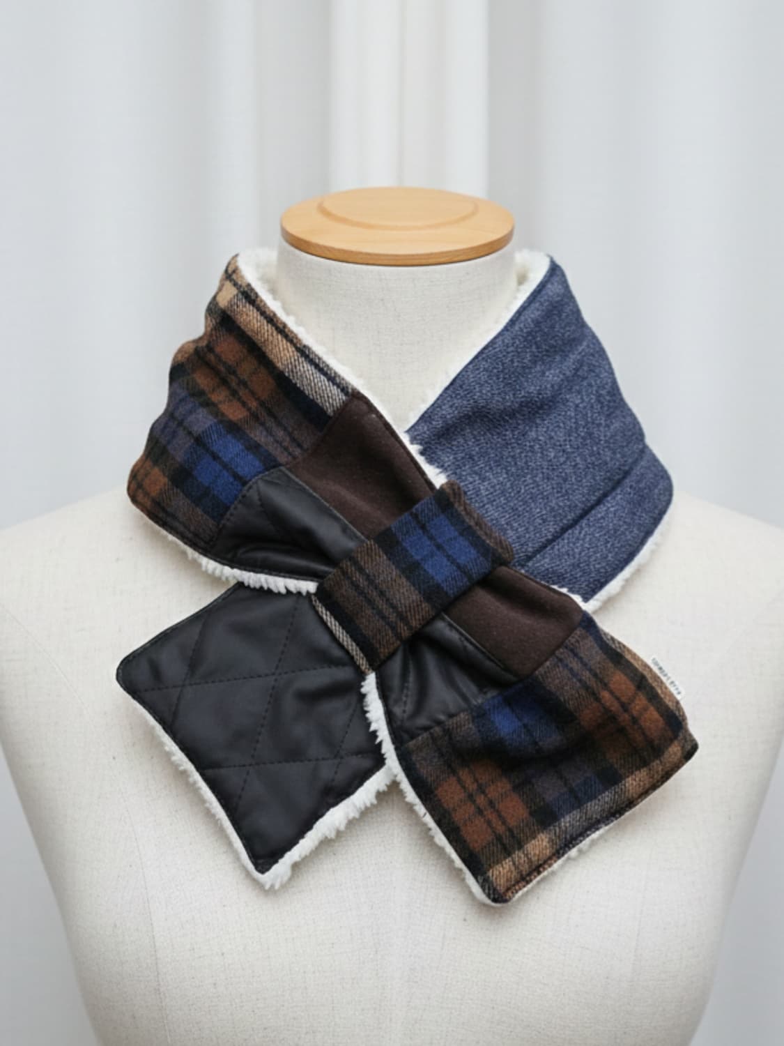 업사이클링 패치워크 쁘띠 패딩 목도리 상품이미지3