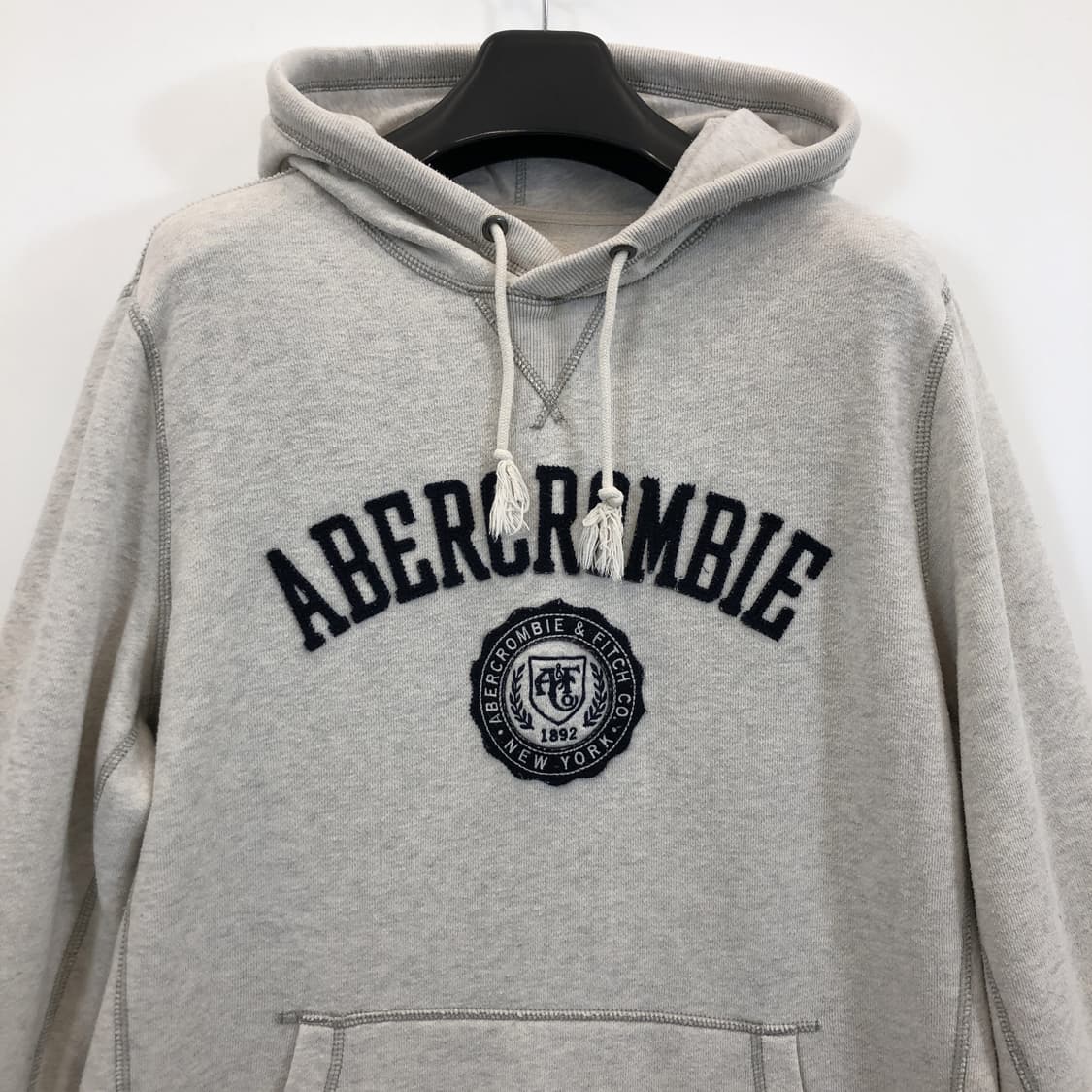 아베크롬비 Y2K 스펠아웃 스티치후드 L 상품이미지2