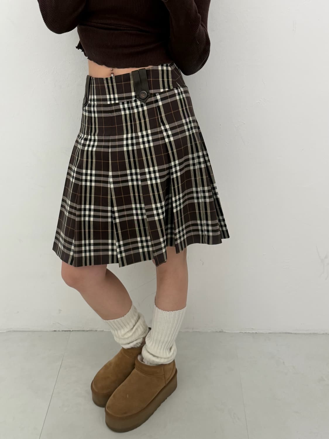 브라운 플리츠 체크 미디 스커트  상품이미지2