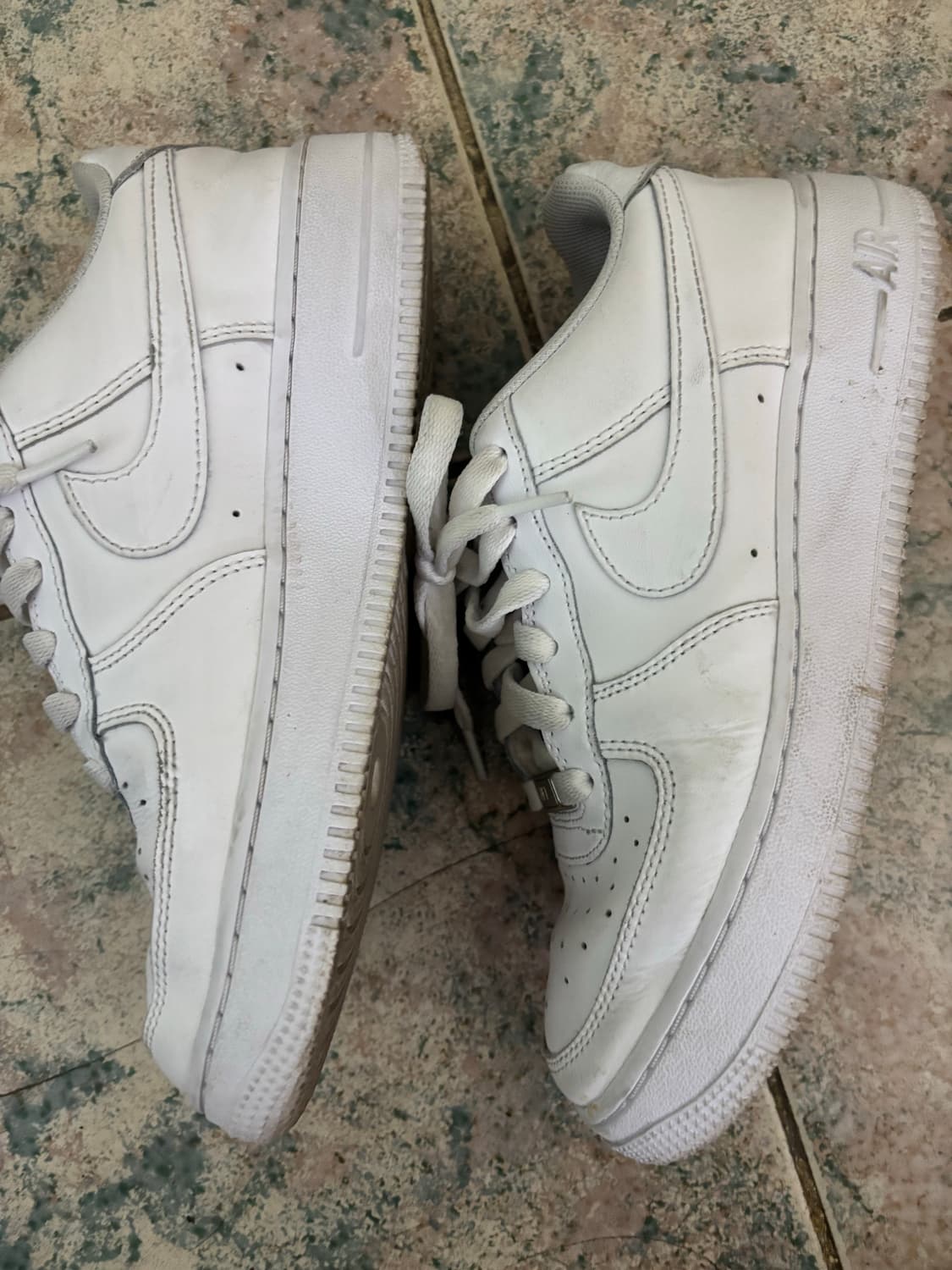 나이키 에어포스 240 상품이미지3