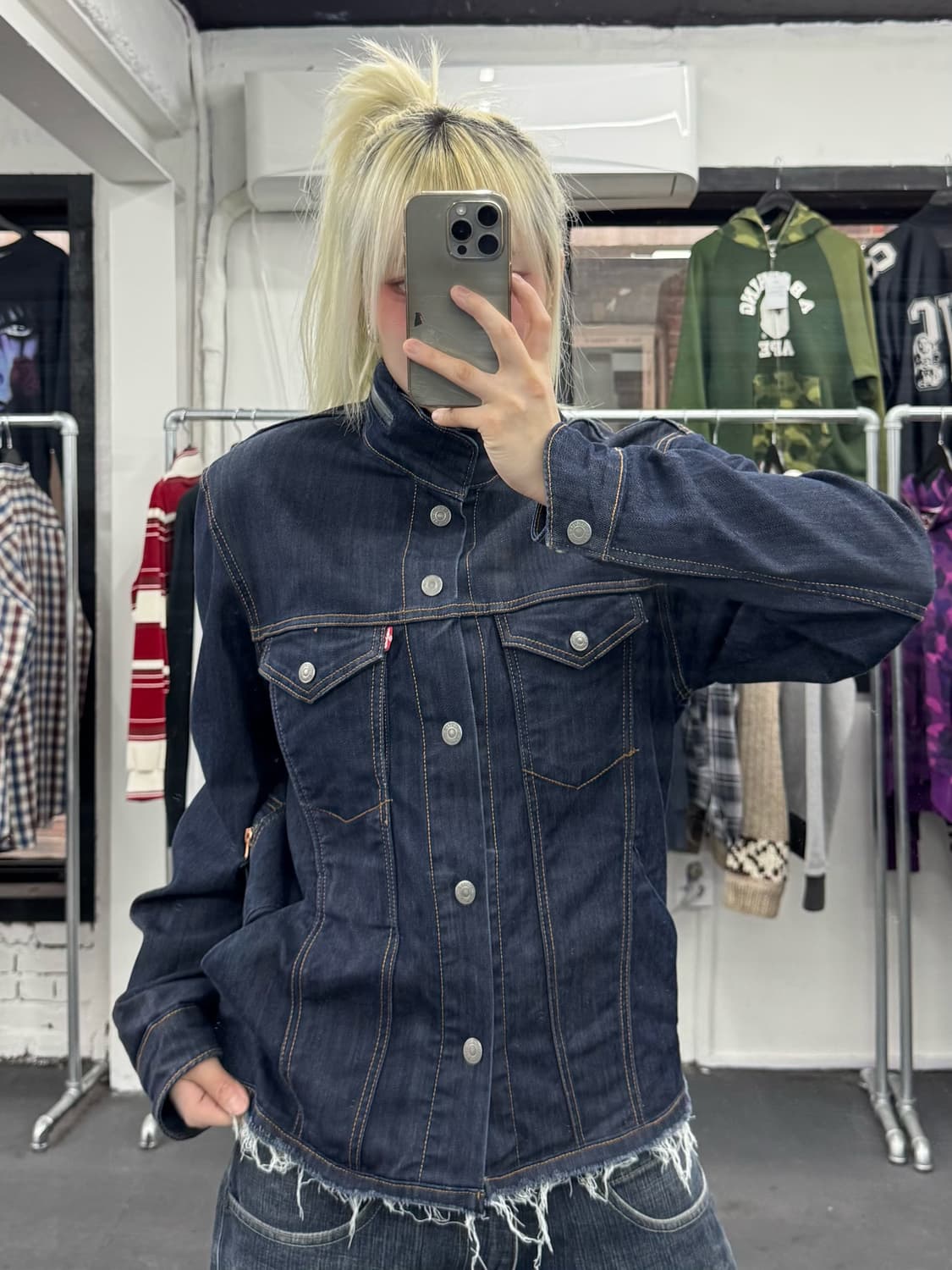 리바이스 컷팅 버튼 데님자켓 상품이미지2