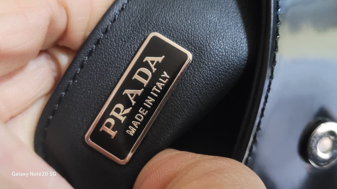 프라다 클레오 레더 숄더백 상품이미지8