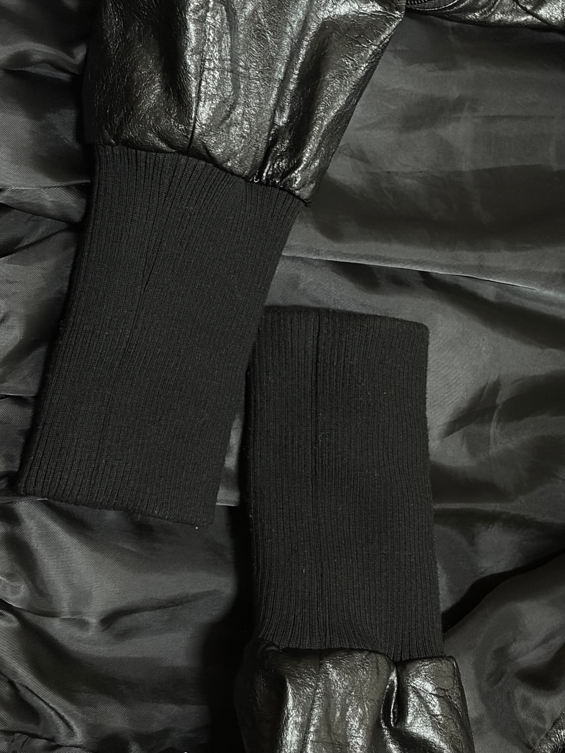 보헤미안서울 보헴서 리벳 포인트 밴딩 점퍼 레더 자켓 상품이미지8