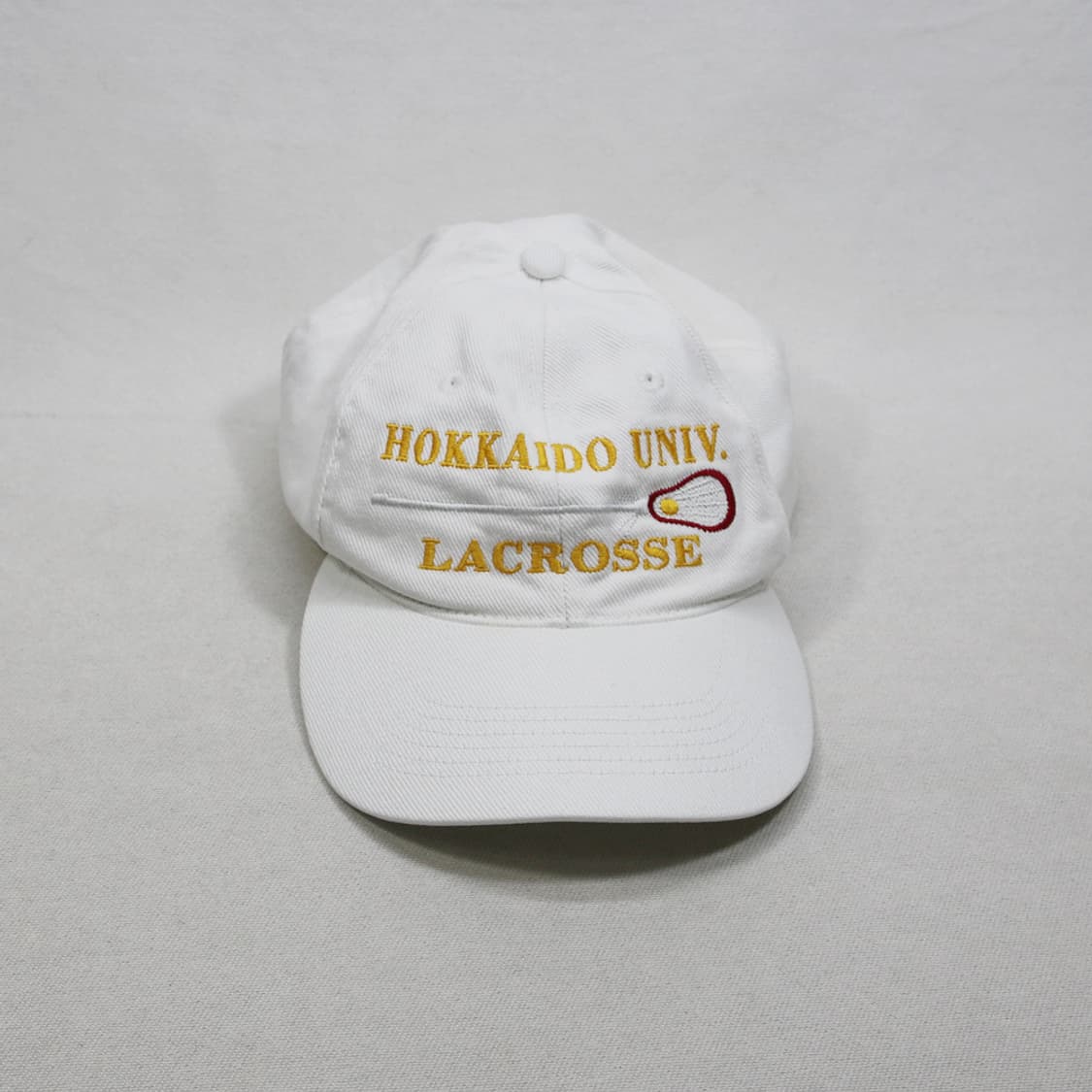 (착용컷) HOKKAIDO UNIV. 자수 볼캡  상품이미지3