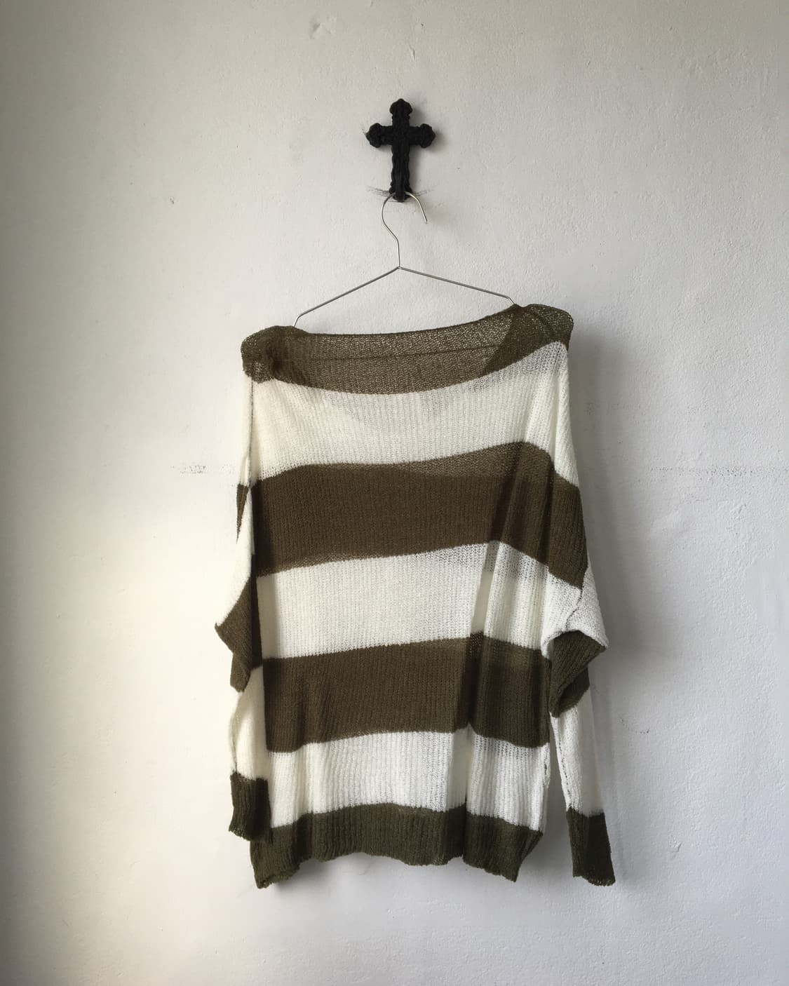 Stripe pattern punching knit 상품이미지3