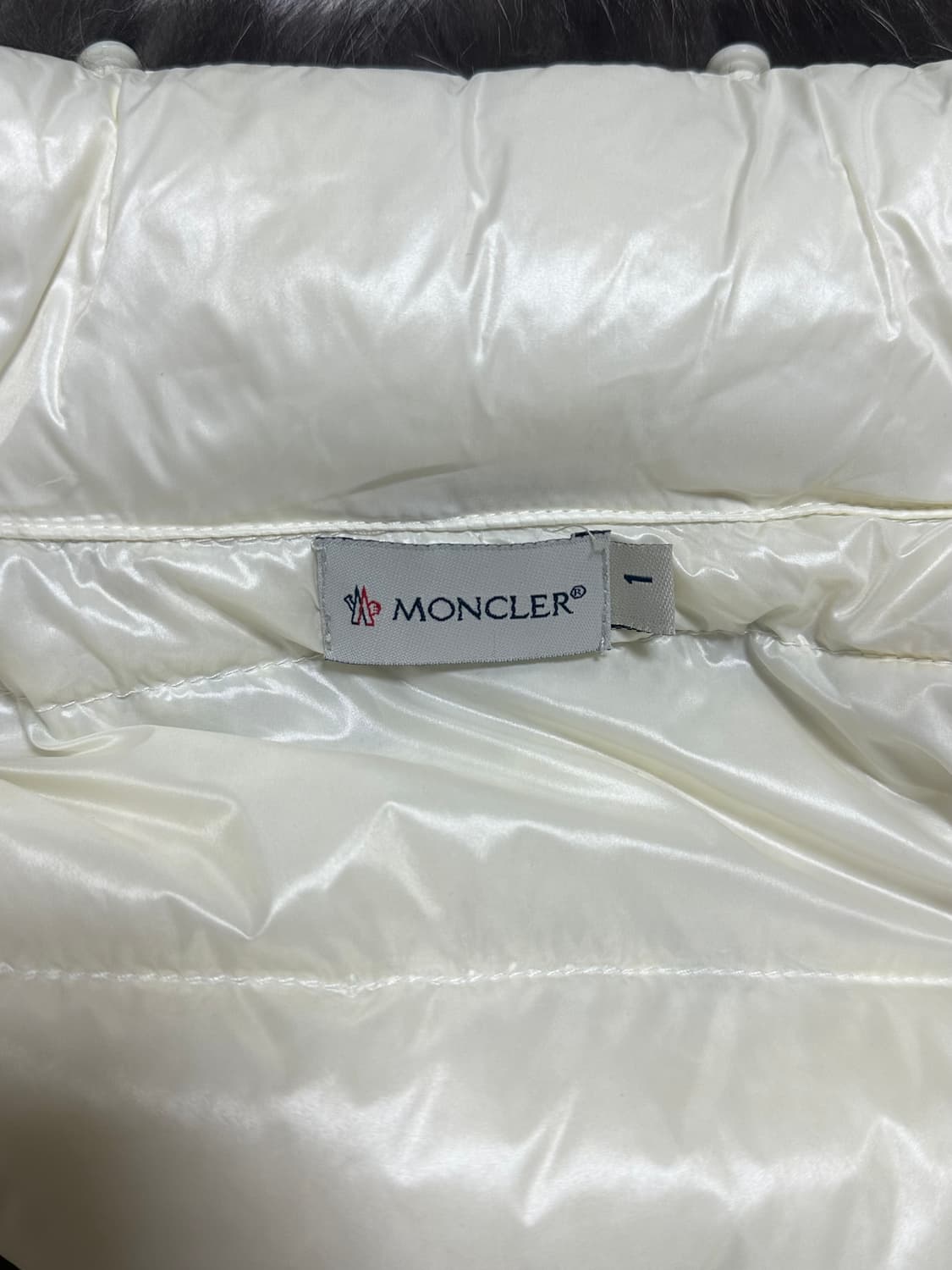 몽클레어 패딩 가디건 아이보리 퍼 트리밍 상품이미지6