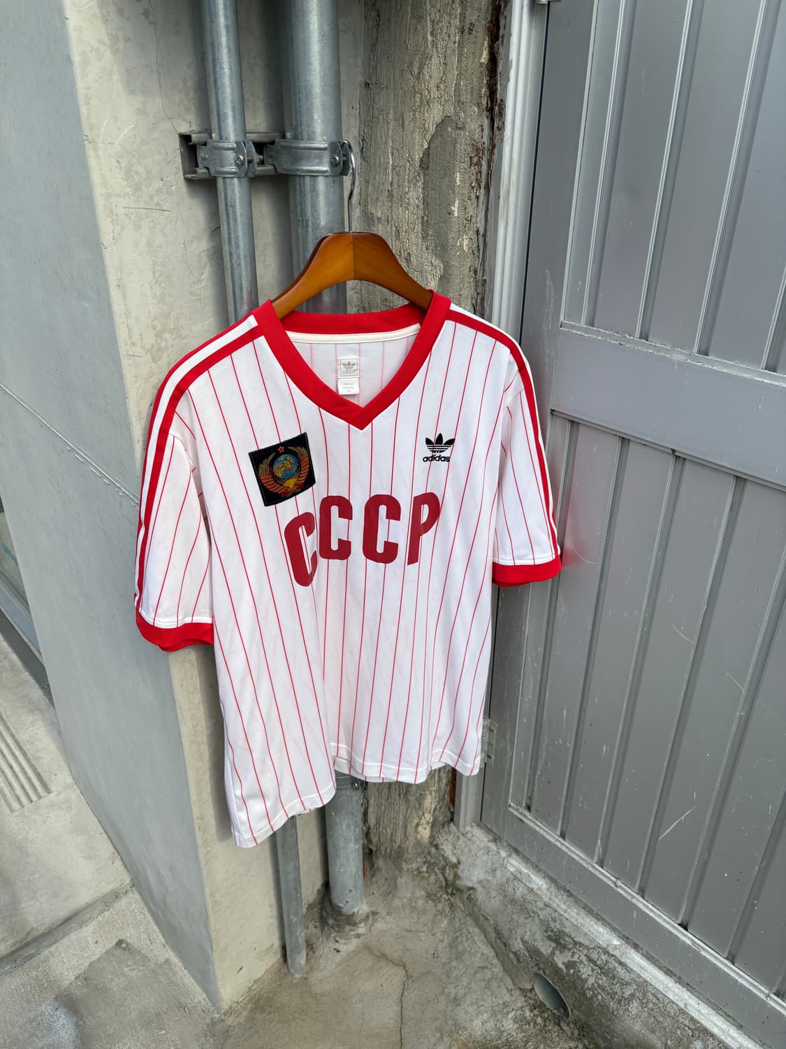 Adidas CCCP Red Stripe V Neck Shirt 상품이미지1