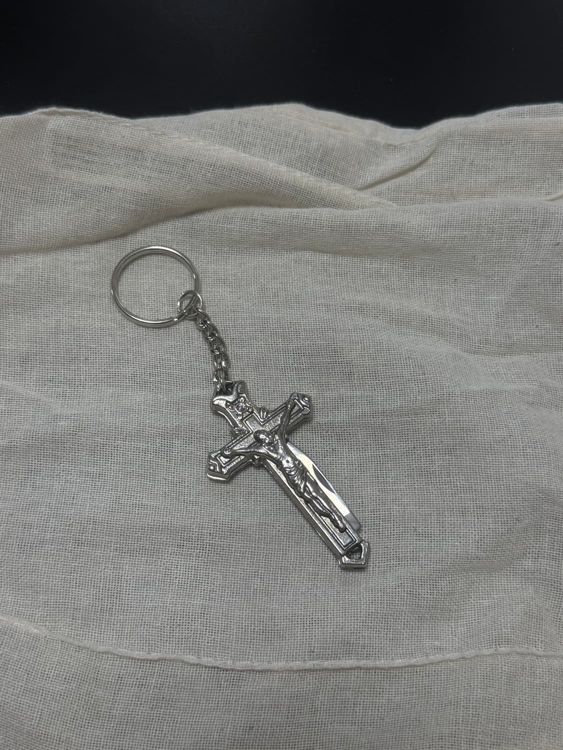 2011fw 슈프림 십자가 키링 키체인 실버 상품이미지1