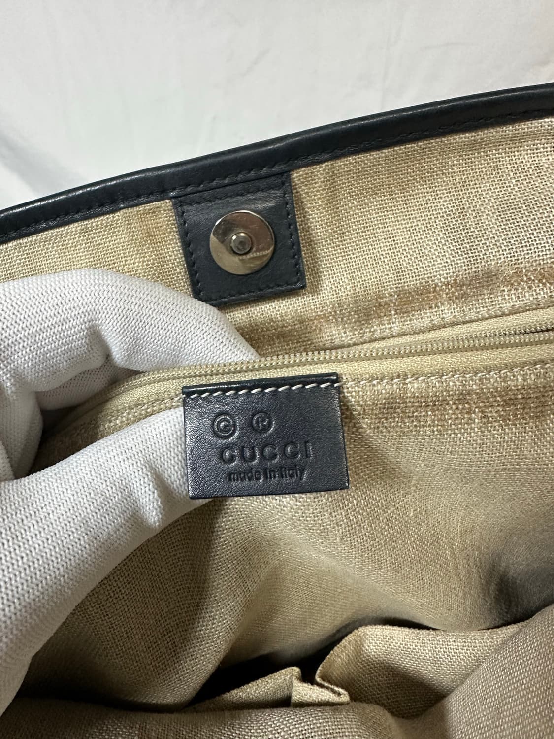 구찌 마이크로시마 토트백 블랙 (OS) 상품이미지3