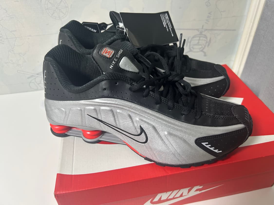 나이키 샥스 r4 메탈릭 실버 레드 290 (새상품) 상품이미지3