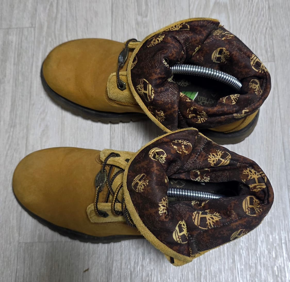 [235~240]팀버랜드 6인치 워터프루프 롤탑 여성부츠 상품이미지3