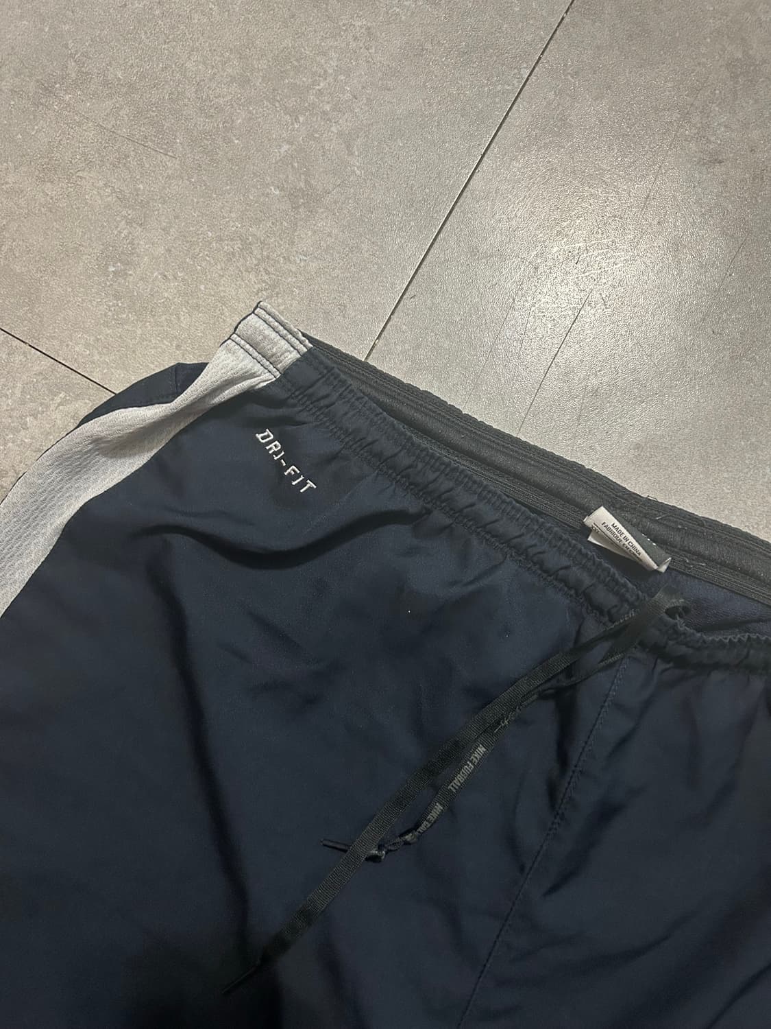 나이키 드라이핏 빈티지 나일론 트레이닝 쇼트 하프팬츠 38인치  상품이미지3