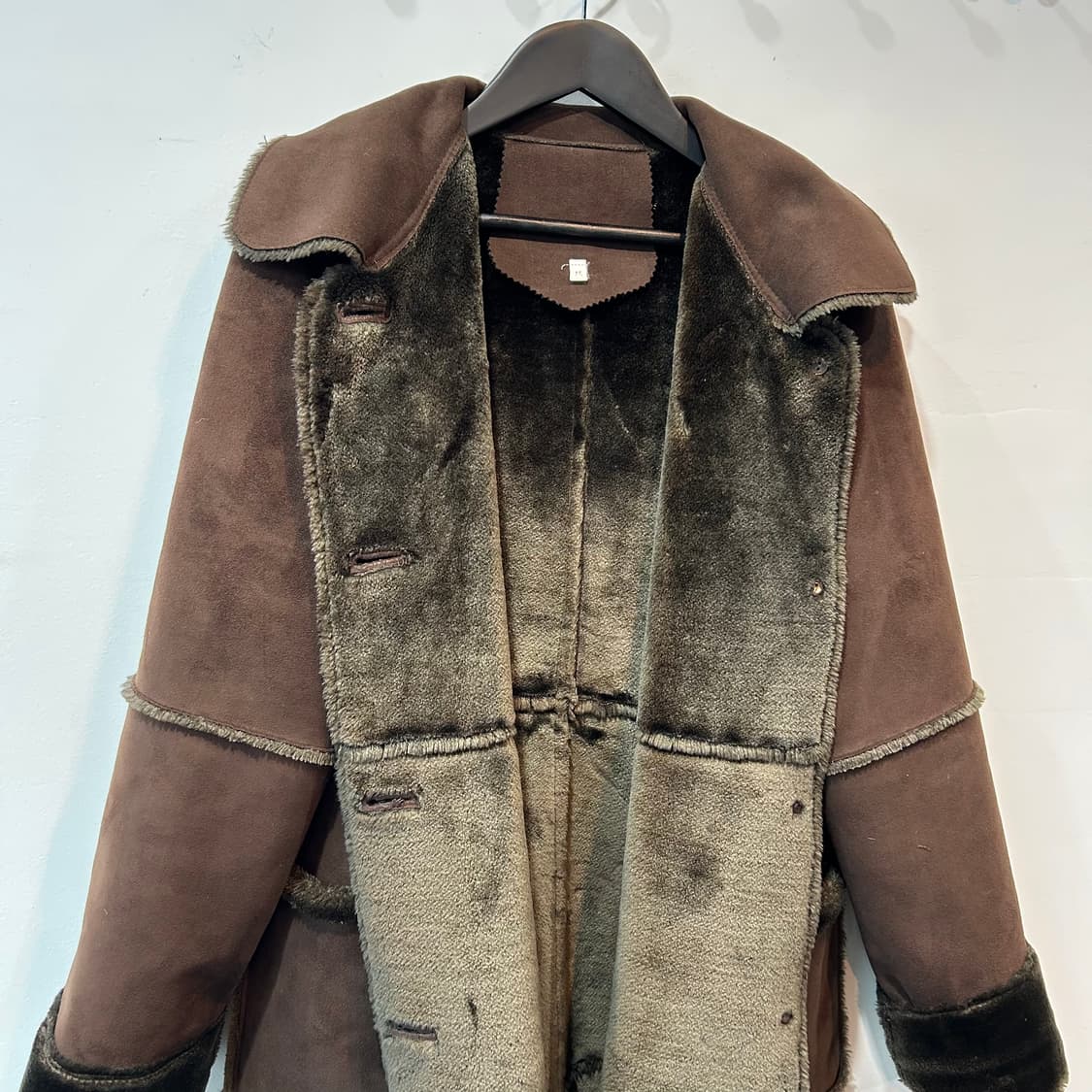 딥브라운 후드 무스탕 상품이미지4