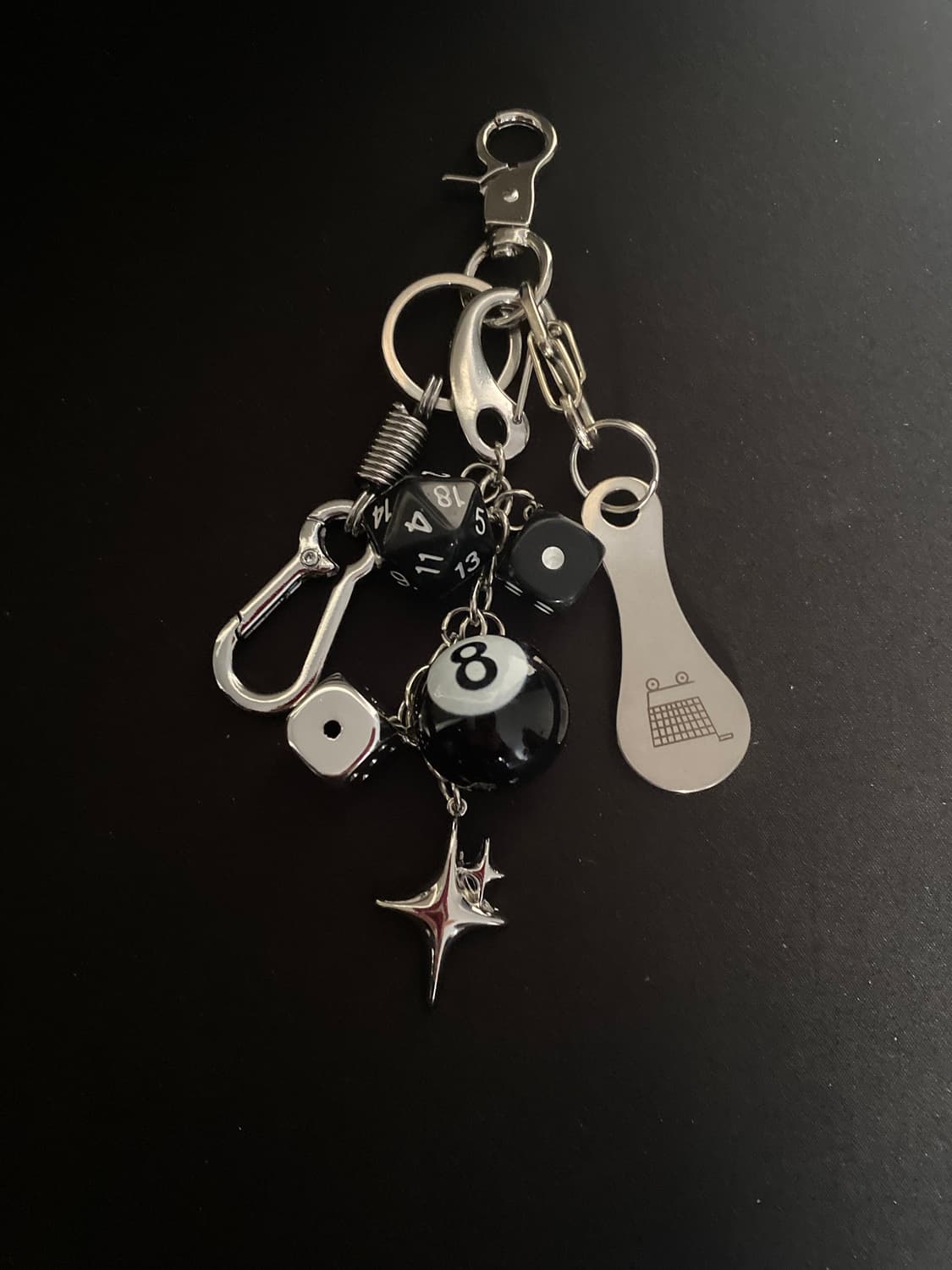 8볼 다이스 2way 키링 상품이미지1