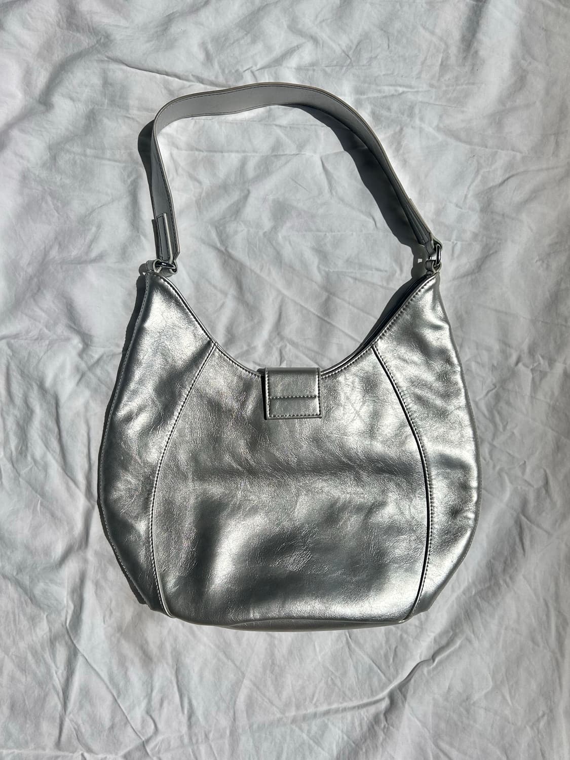 일리고 실버 숄더백 상품이미지3