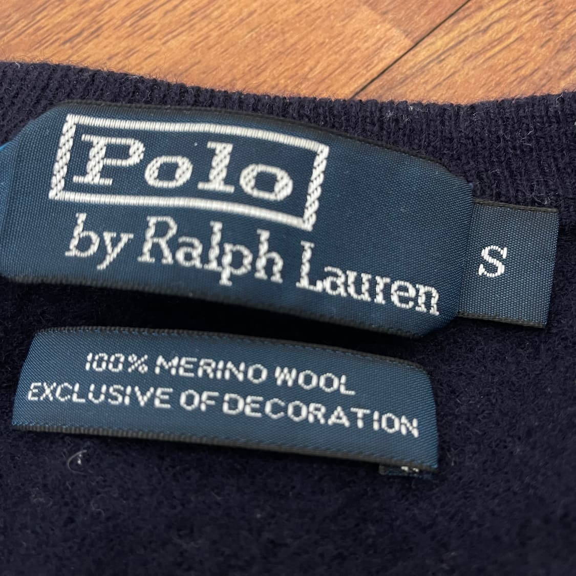 여성 폴로 네이비 브이넥 니트 상품이미지2