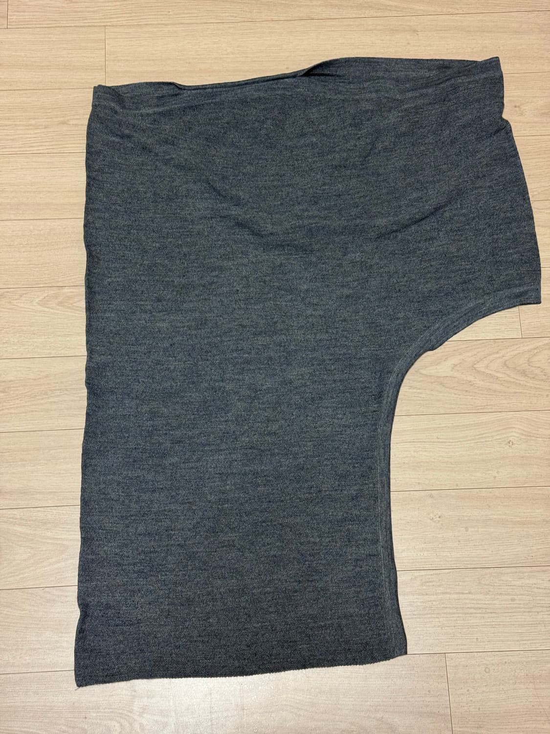 리포스 언발 오프숄더 니트 Unbal Off-Shoulder Knit 상품이미지2