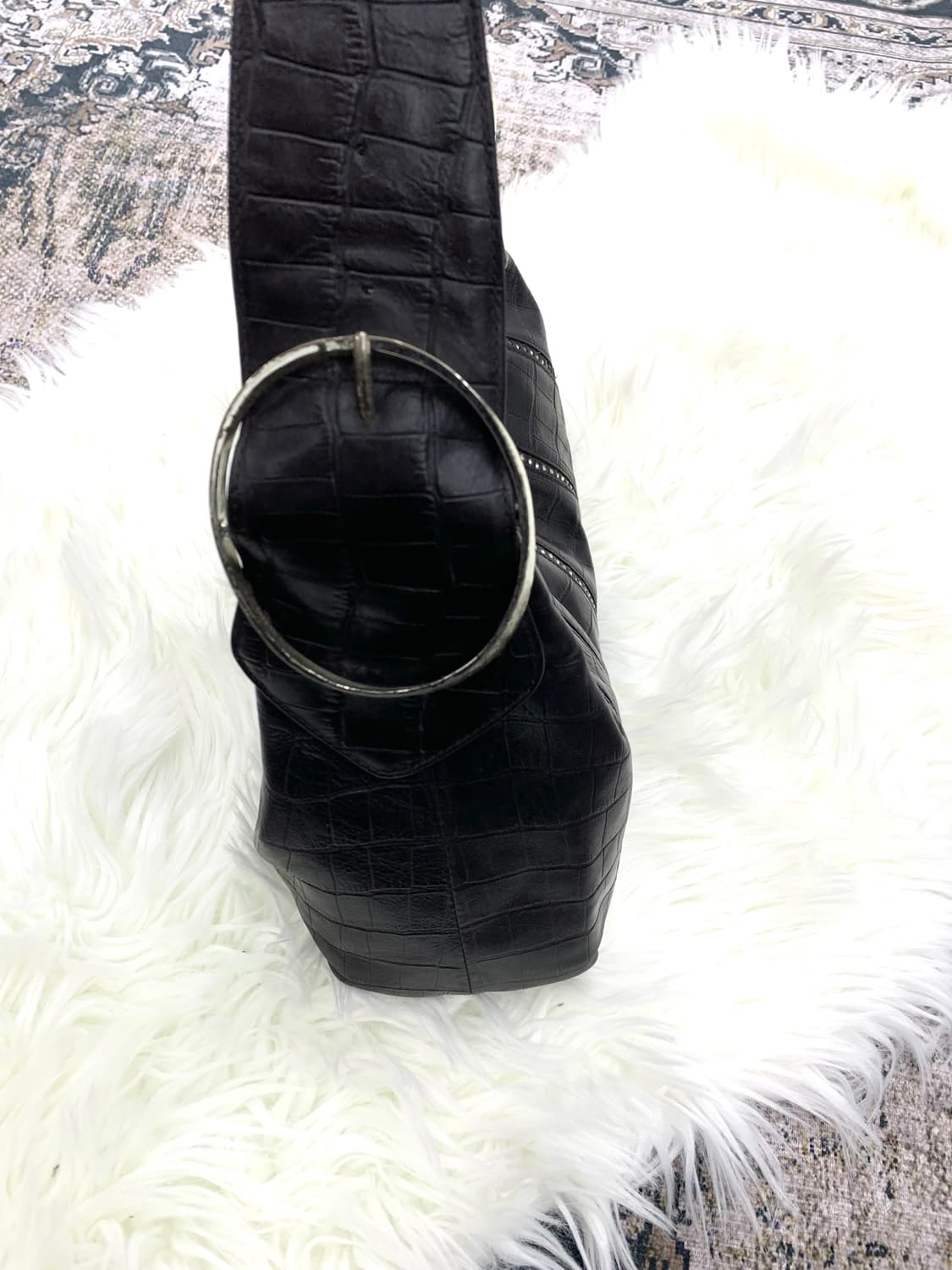 Bangle cubic detail leather shoulder bag 상품이미지8