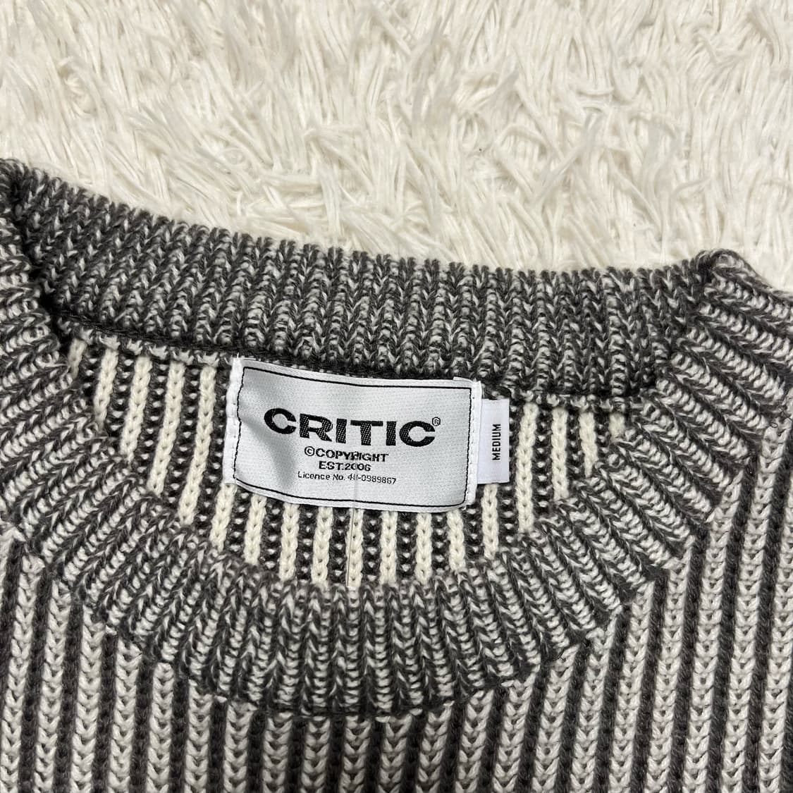 Critic charcoal grunge knit 상품이미지7
