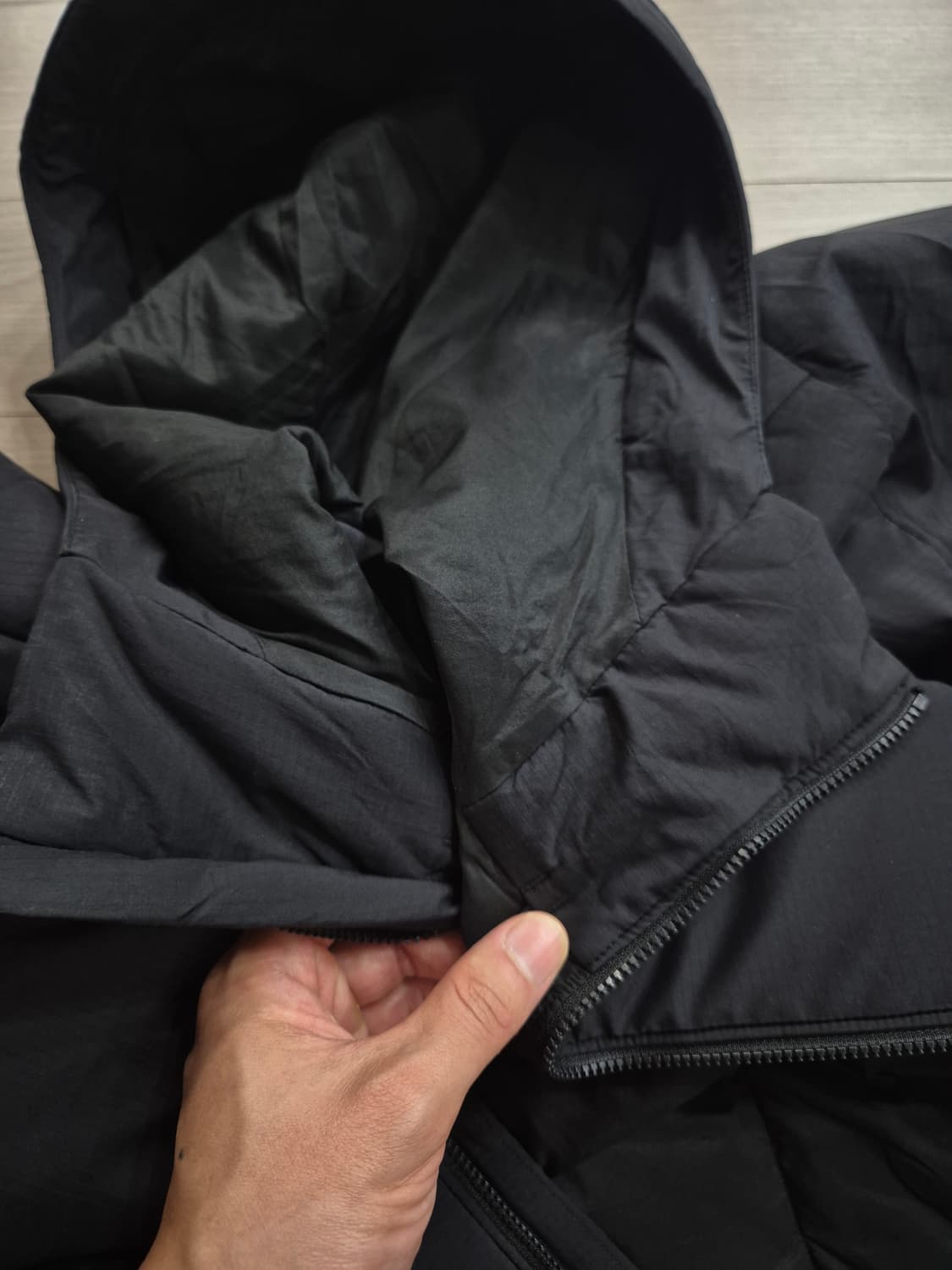 [M] 아크테릭스 아톰 AR 후디 블랙 상품이미지4