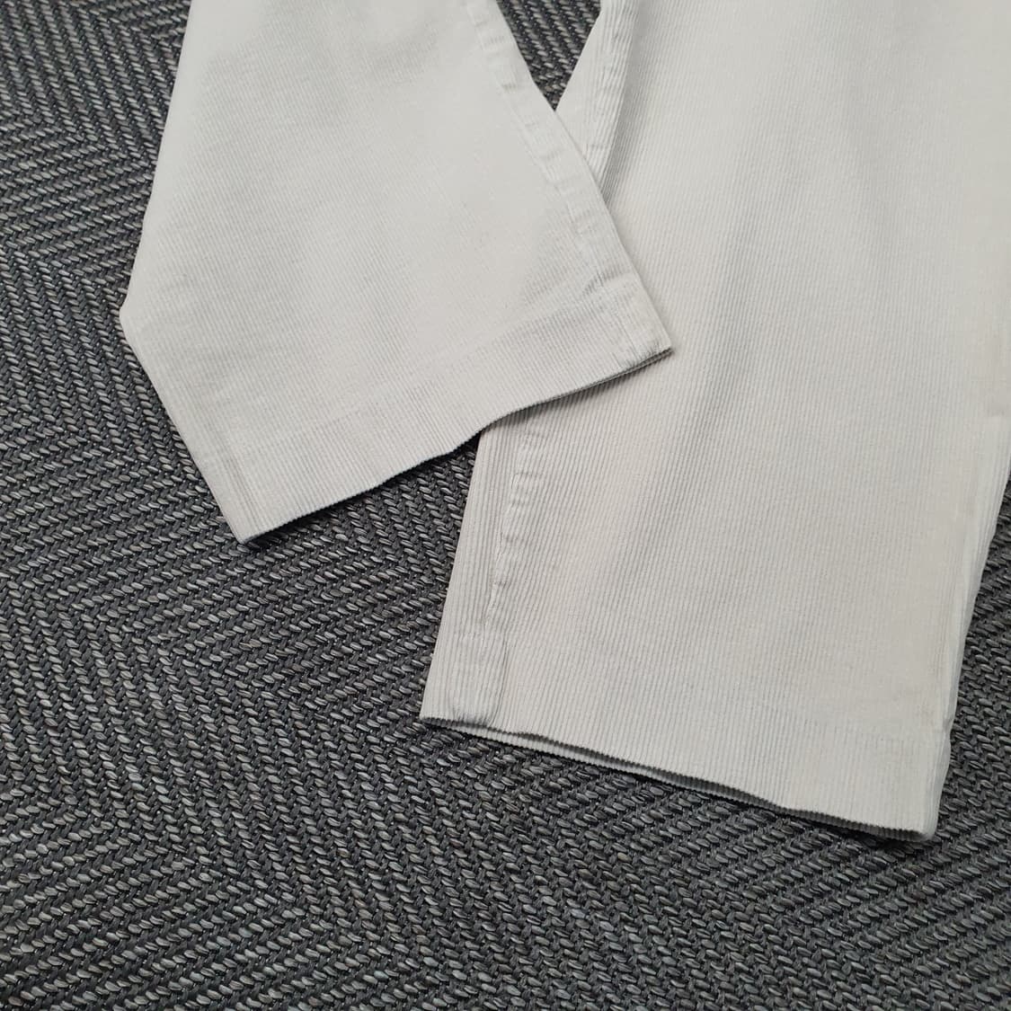 유니클로 골덴 스판 면바지 남자36~37 상품이미지4