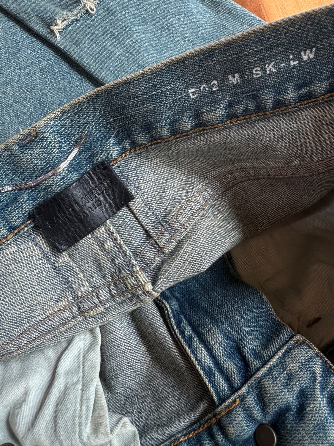 생로랑 15ss 데미지 디스진 상품이미지8