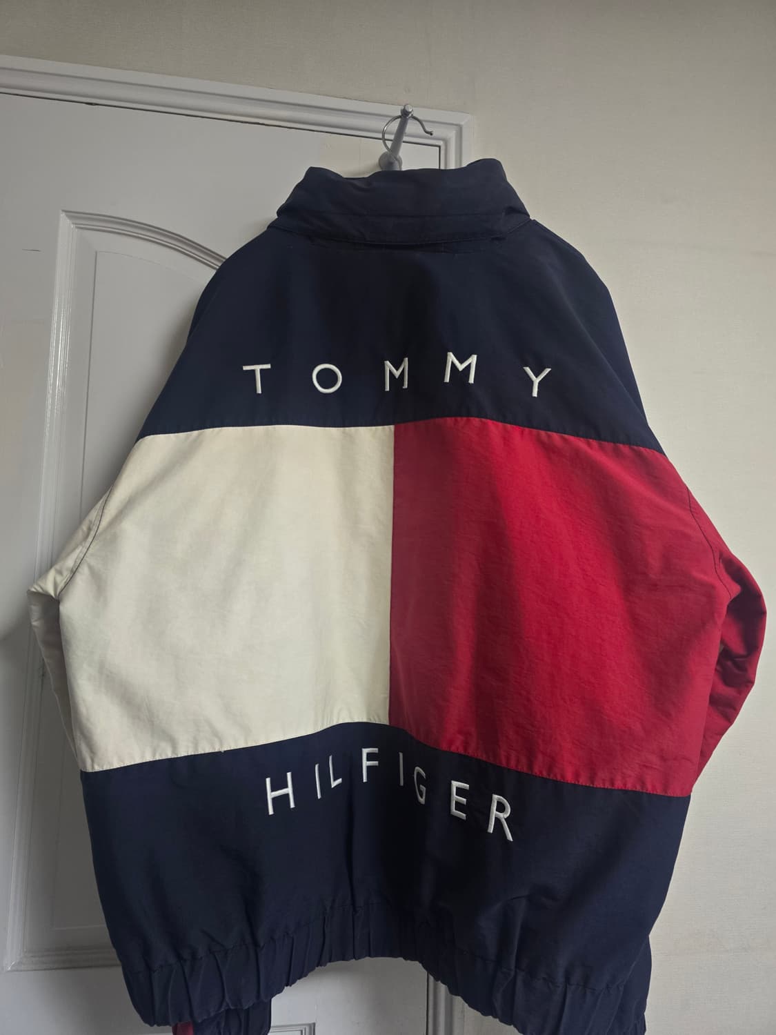 타미힐피거 빅로고 리버시블 점퍼 상품이미지1