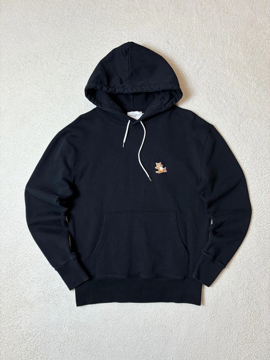 메종 키츠네 22FW 칠렉스 폭스 패치 클래식 후드티 PN6712    상품이미지1