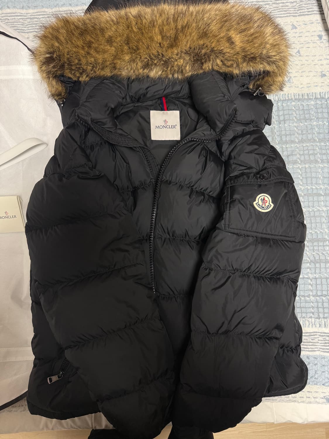 [크림판 구매내역보유,4사이즈] 22FW 몽클레어 마야프 패딩 상품이미지2