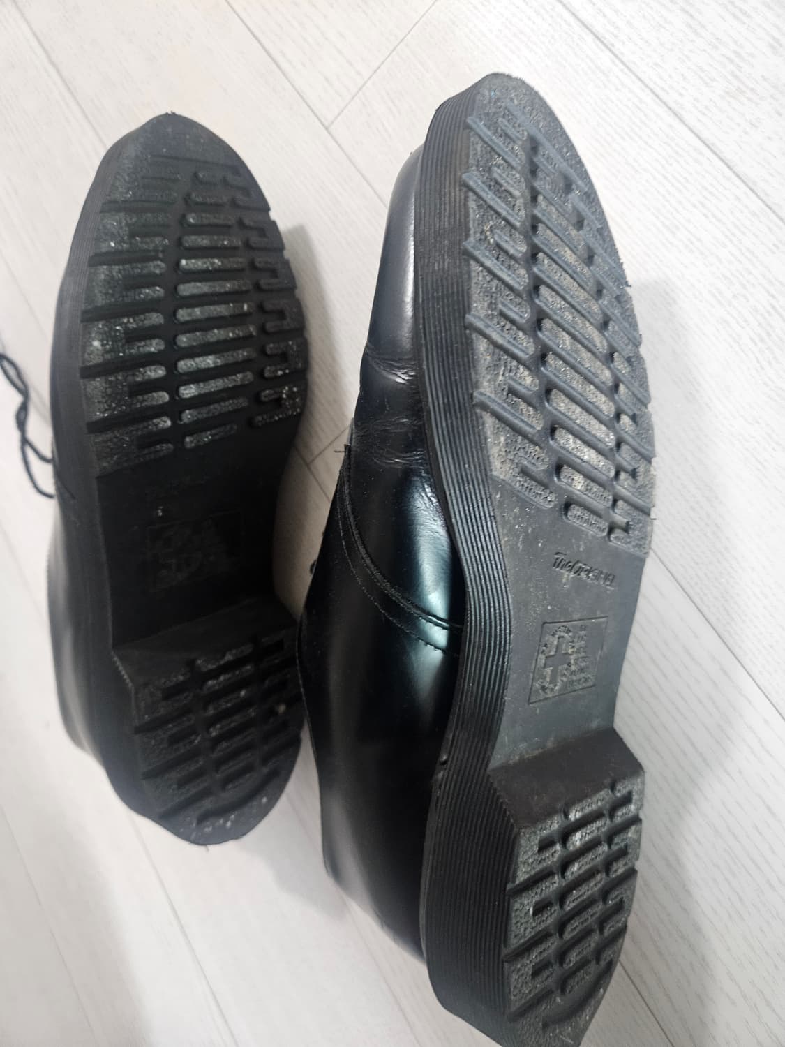 닥터마틴 1461 모노 블랙 UK 7 [260] 상품이미지2