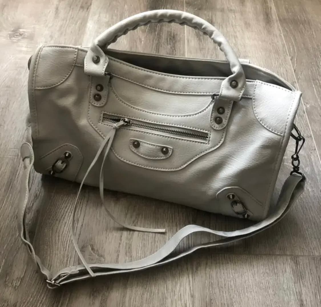 어거스트바이안 발렌시아가백 상품이미지1