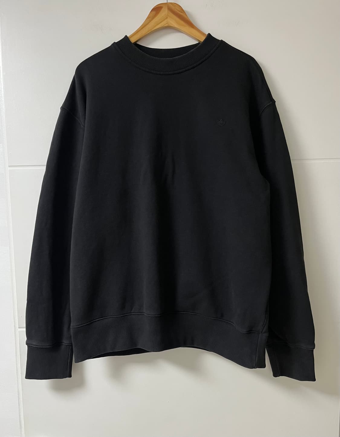 아디다스 맨투맨 상품이미지1