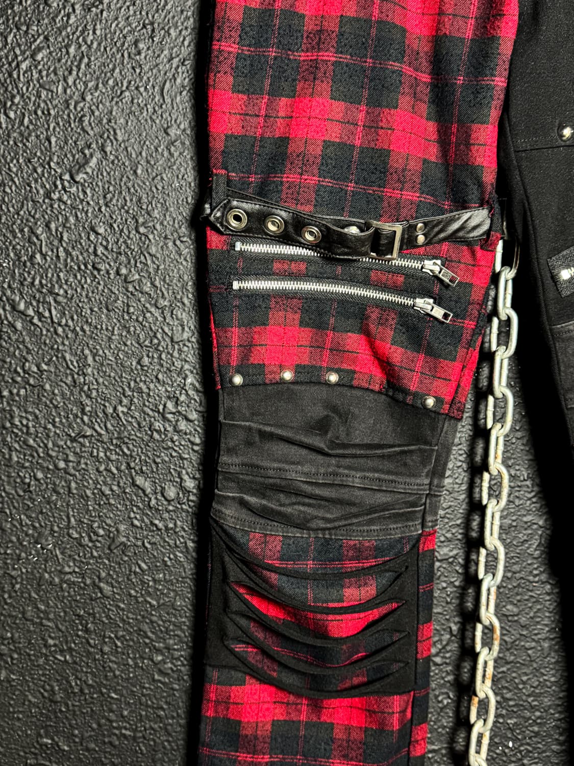 SEX POT ReVeNGe – Red Check & Black Pant 상품이미지3