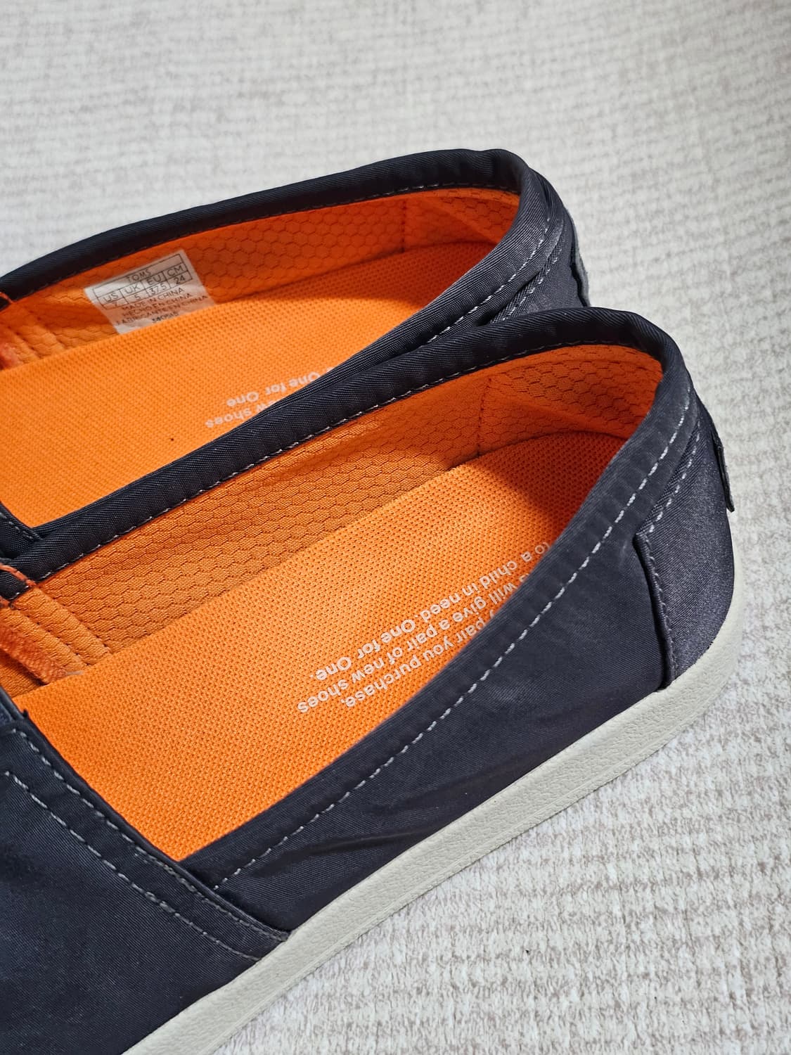 탐스 네이비 슬립온 240. 1회시착  새거수준  상품이미지2