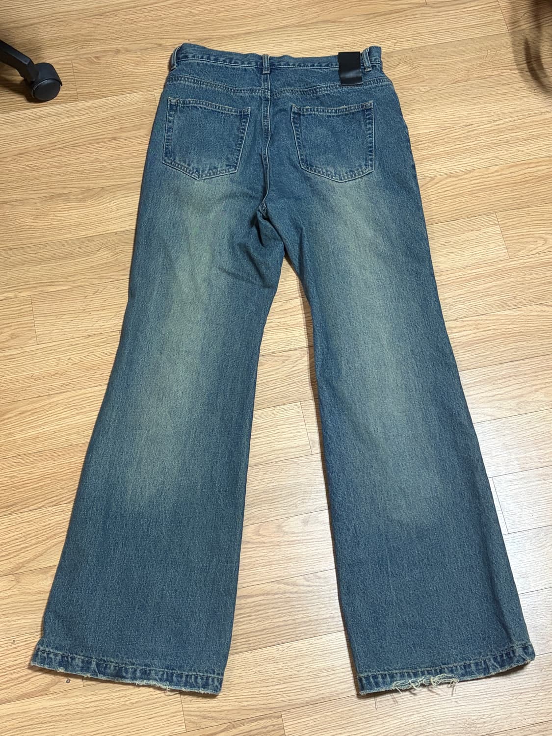 디스트로이드 플레어 데님 팬츠 (빈티지블루) 48size 상품이미지3