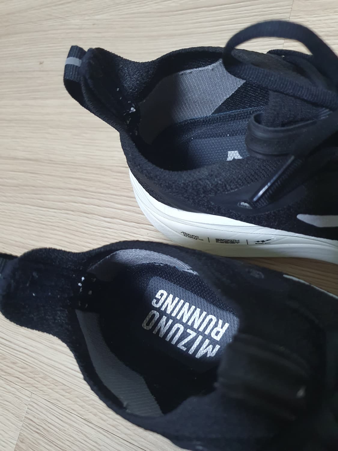 미즈노 네오 비스타2  러닝화 235 상품이미지8