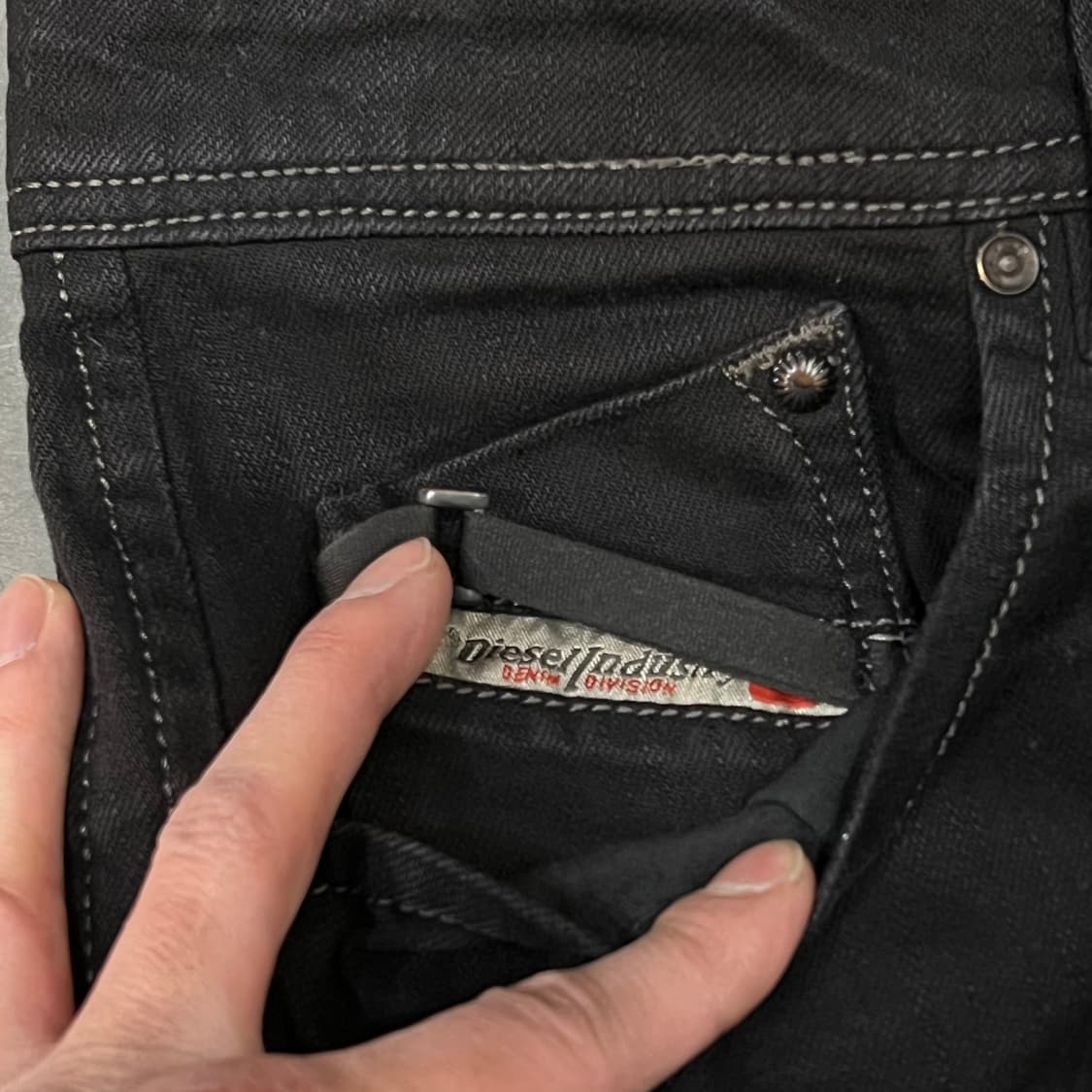  디젤 디스트로이트 데님 팬츠 y15547 상품이미지4