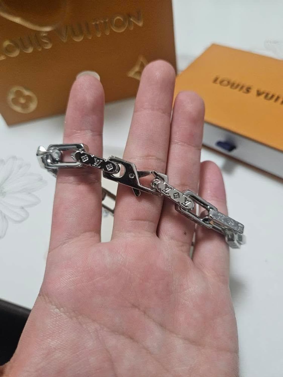 루이비통 버질아블로 모노그램 팔찌 상품이미지3