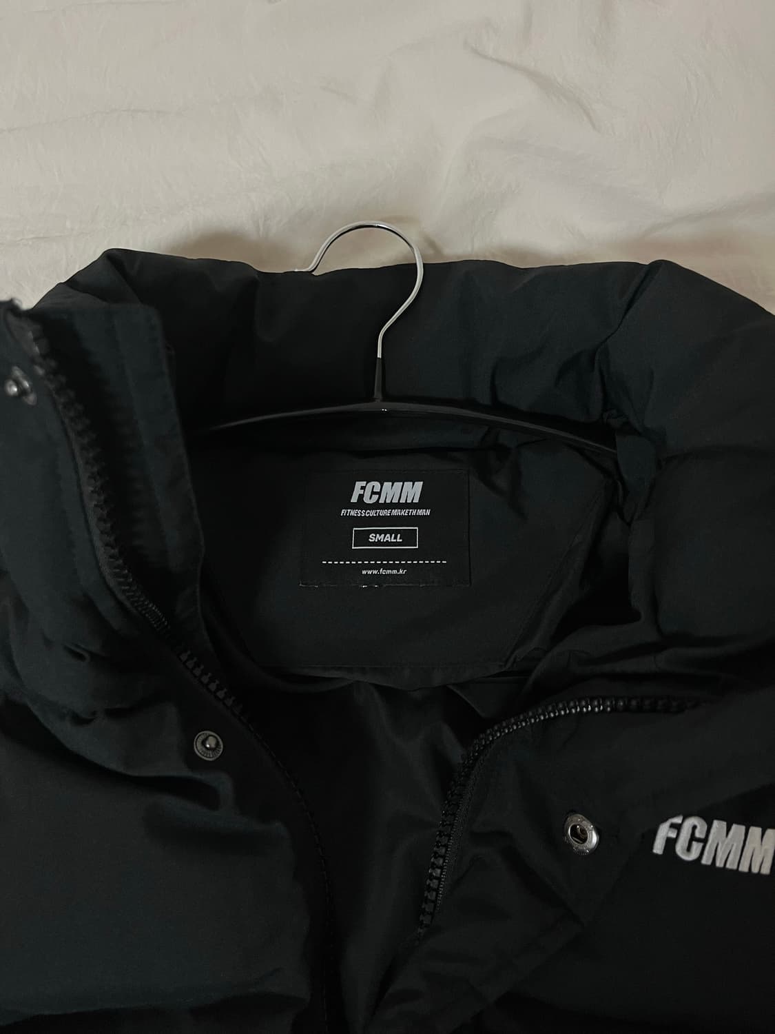 FCMM 클럽 팀 파이핑 숏 패딩 블랙 S (거의 새상품) 상품이미지2