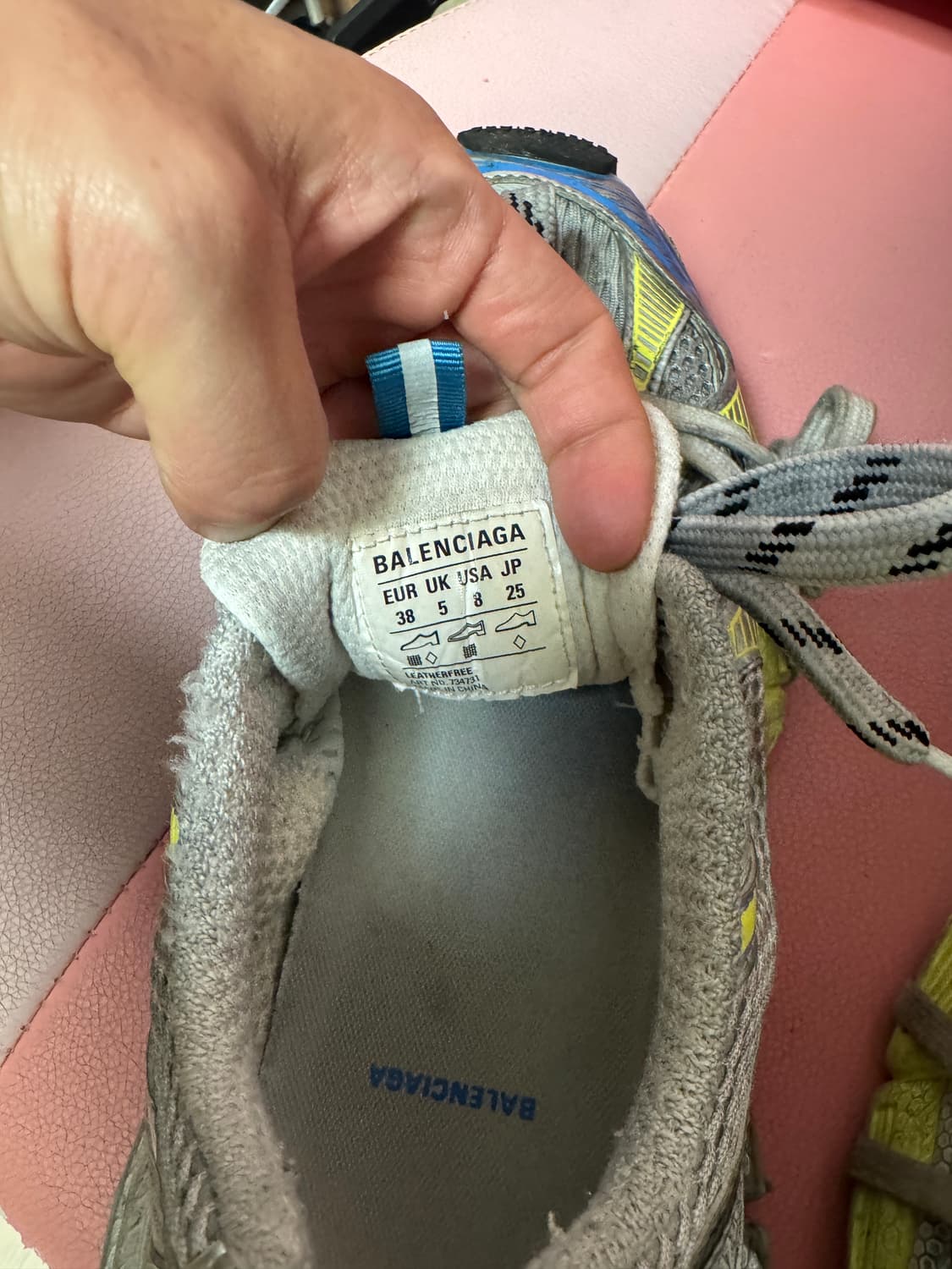 발렌시아가 3xl 팝니다. 상품이미지3