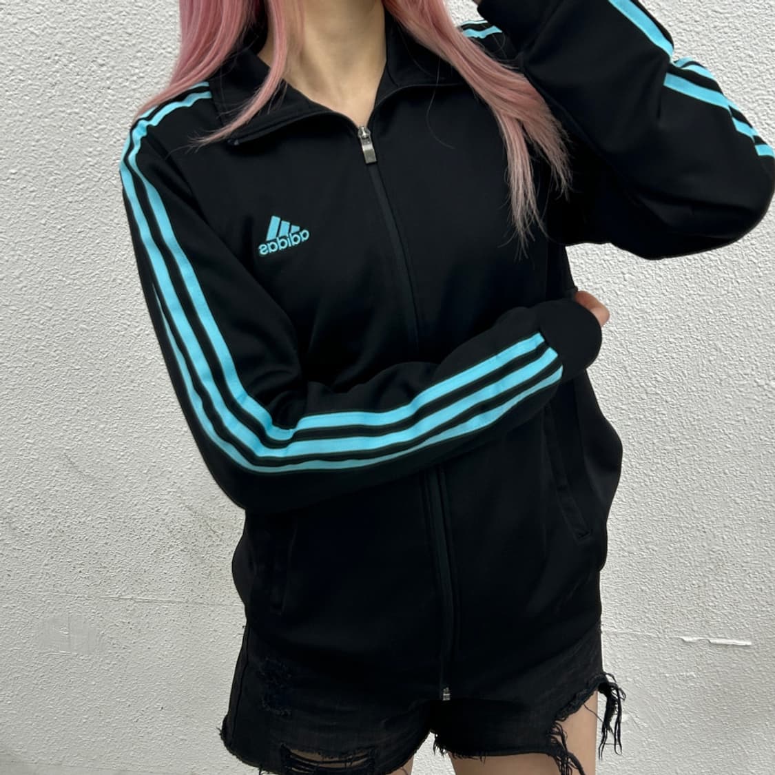 아디다스 에센셜 민트라인 블랙 트랙탑 100 상품이미지2