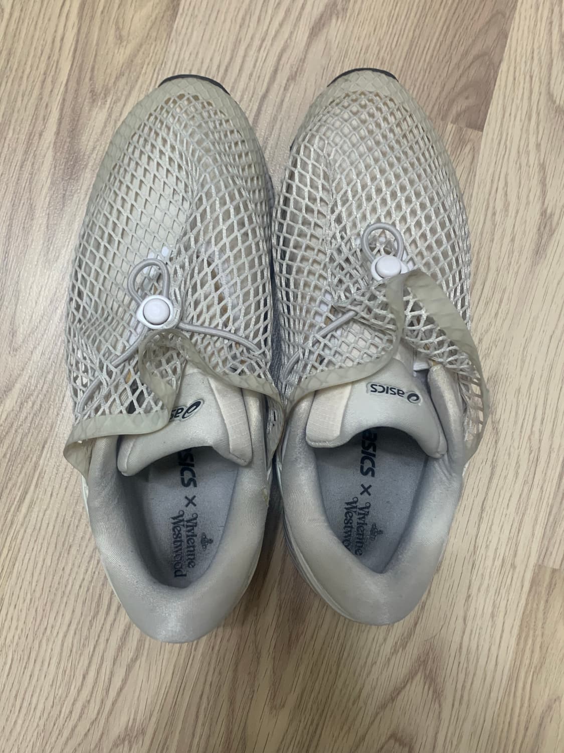 아식스 비비안웨스트우드 상품이미지3